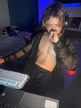 AngelLatinBoy webcam