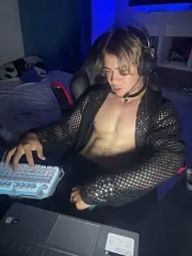 AngelLatinBoy webcam