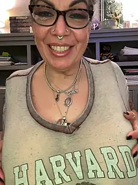 dieseldame1313 webcam