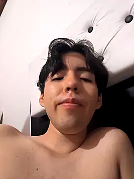 lucca__555 - Lucca__555's free webcam - UK Sex Cams