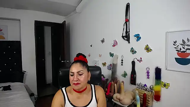 mature_bigboobs10 webcam