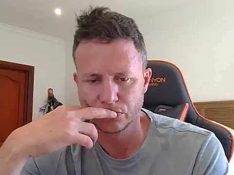 TroyDieselXXX webcam