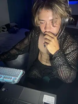 AngelLatinBoy webcam