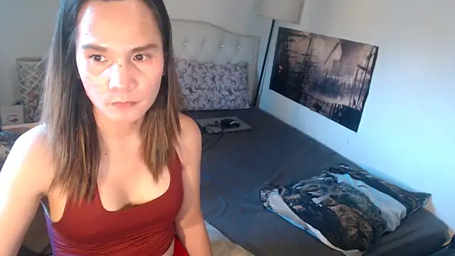 NinaDOM4CUM webcam