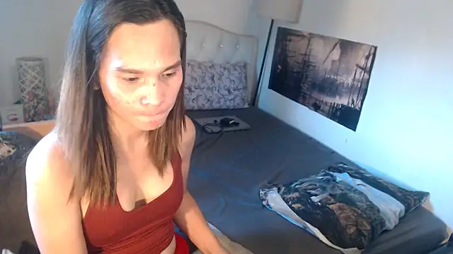NinaDOM4CUM webcam
