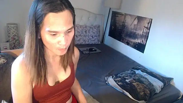 NinaDOM4CUM webcam