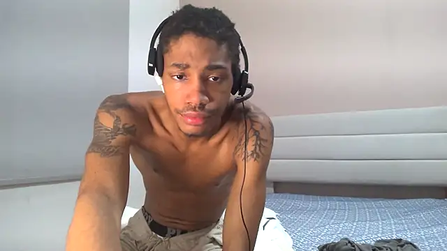 BlackBullTitus Live Webcam on Stripchat