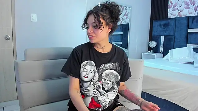 KatherineGomez webcam