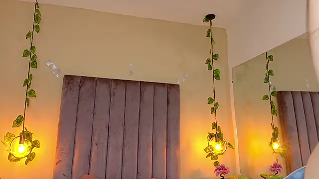 Dahlia_Rousse webcam