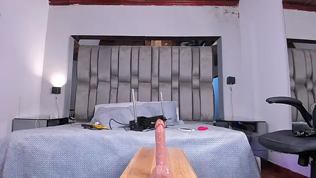 REINA_ADAHARA webcam