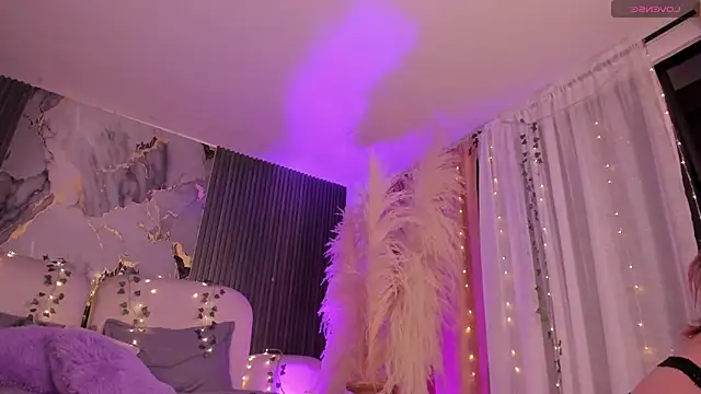 SarahCastro1_ webcam