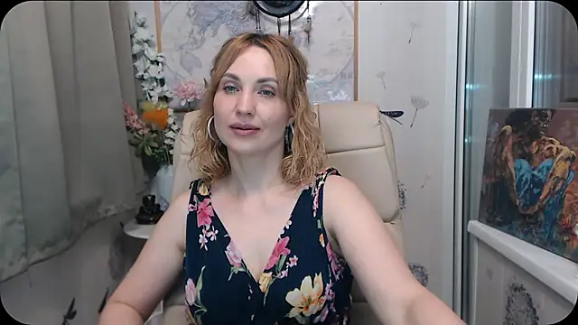 KatrinAlluring webcam