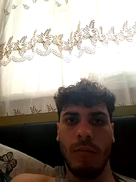 Handsomeboy3344 webcam