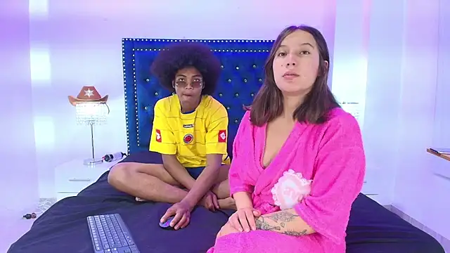 Cristal_and_luke webcam