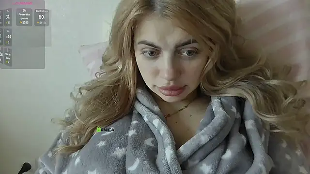 ShamlesssAdell webcam