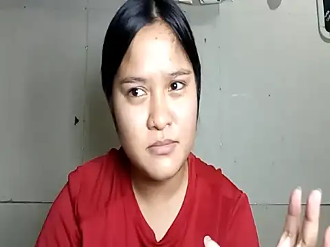 BrandeePhatdouang webcam