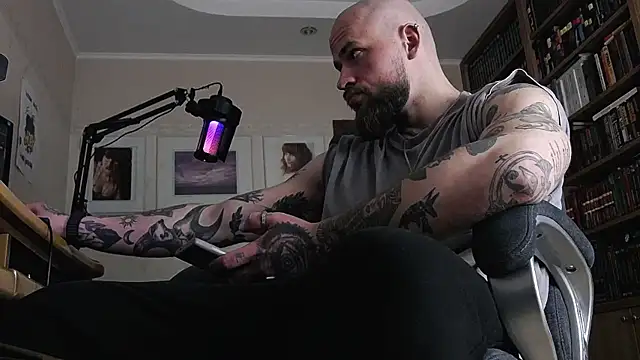 findomjason (M young) - to be a good boy is what u crave😈