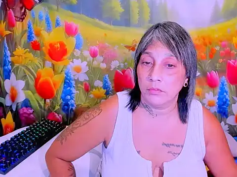 indianroxy webcam