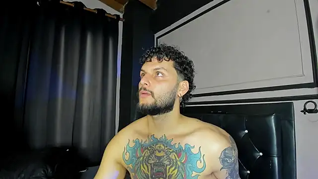 Twisted_Fantasy webcam