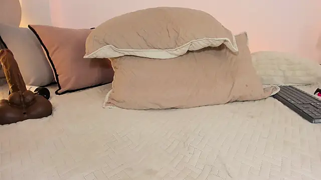 luciana_jam_ (F young) - show anal