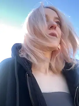 aka_Blonde webcam