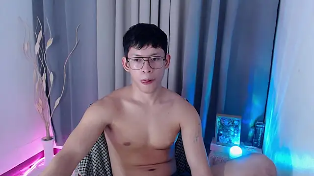 pinkcock_froi2305 webcam