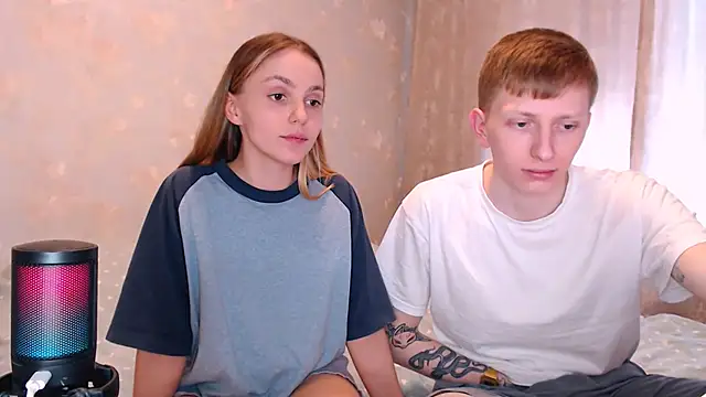 juliaanddima - Juliaanddima's free webcam - UK Sex Cams