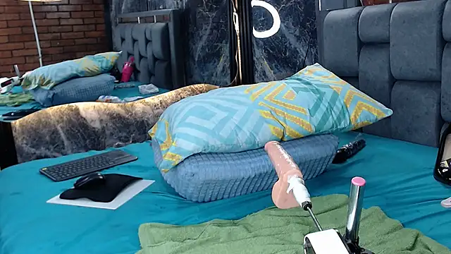 Couple_Gold69 webcam