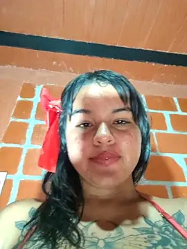 KattalellaGomez webcam