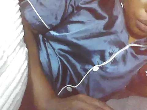 EBONYVANILLA02 webcam