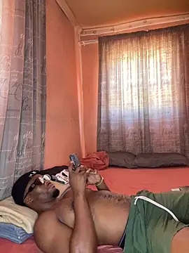 naughty_thick webcam