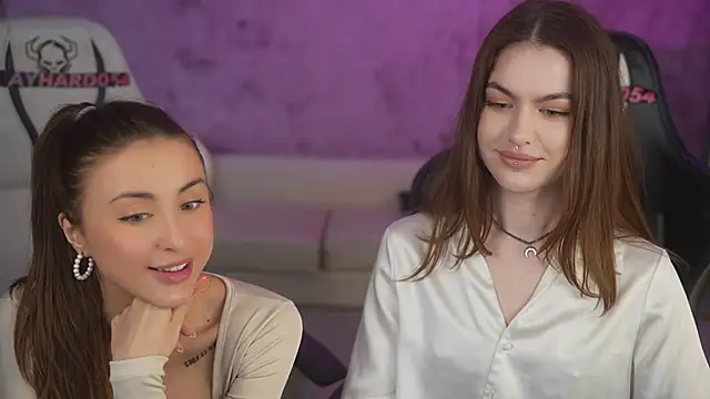 Luna_secretgirl webcam