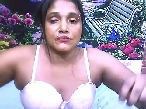 IndianSexyLady20 webcam