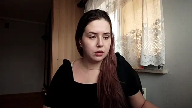 lolaseduce - LolaSeduce's free webcam - UK Sex Cams