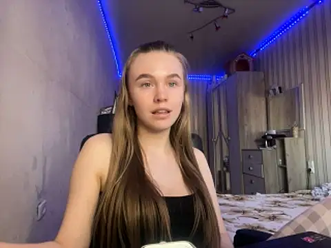 melissashineeee webcam