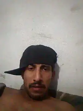 tu_chicomalo22cm - Tu_ChicoMalo22CM's free webcam - UK Sex Cams