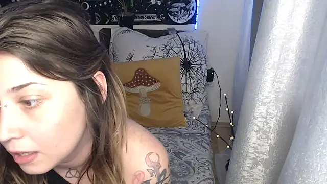 AlienforTwenty webcam