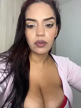 sara-77 - Sara-77's free webcam - UK Sex Cams