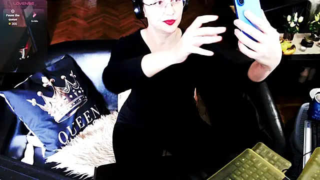 imperatriza - Imperatriza's free webcam - UK Sex Cams