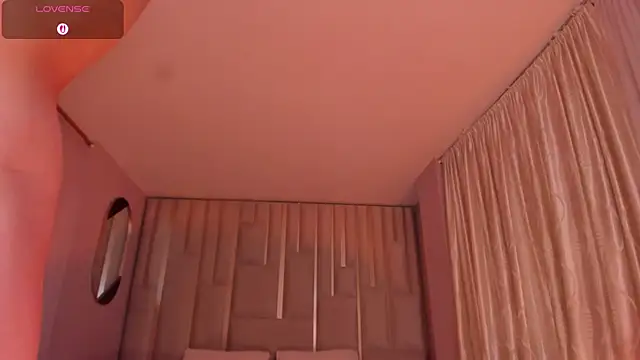 ViolettHansson webcam