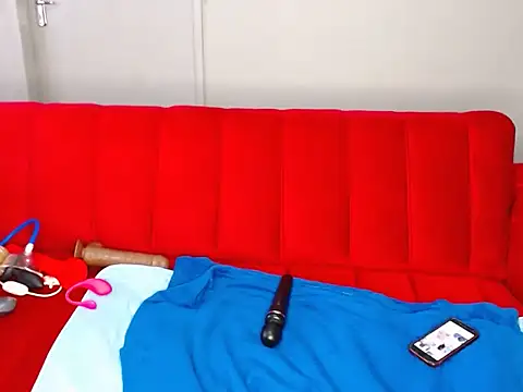 NaughtyMilf_Lilly webcam