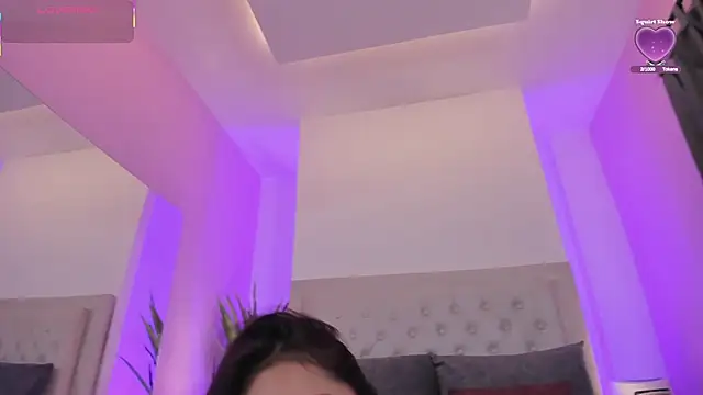 nicolle_pierce webcam