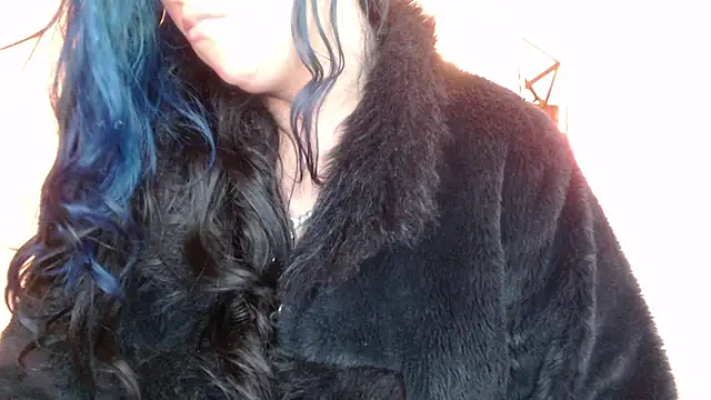 scarleth_blue webcam