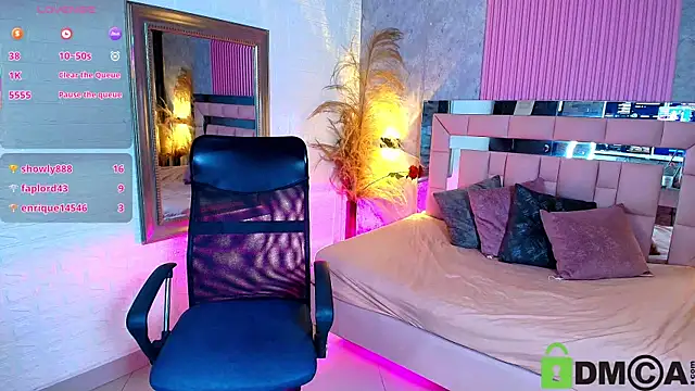 daphne_walton webcam