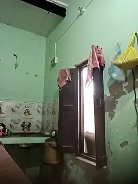 cute-charvii - Cute-Charvii's free webcam - UK Sex Cams