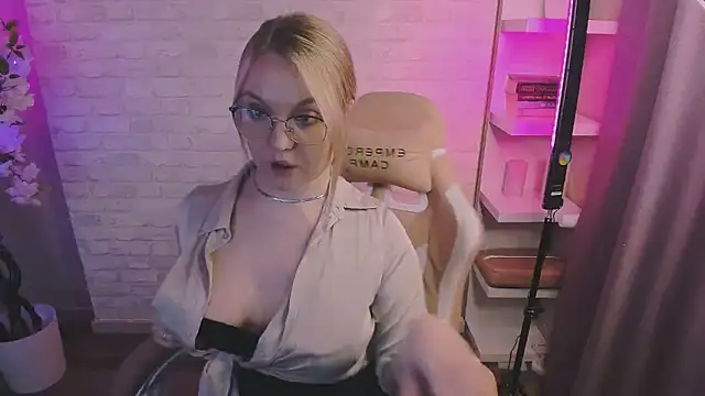 SerenaJohnsons webcam