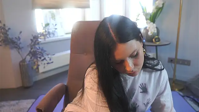 DeloresSaberi webcam