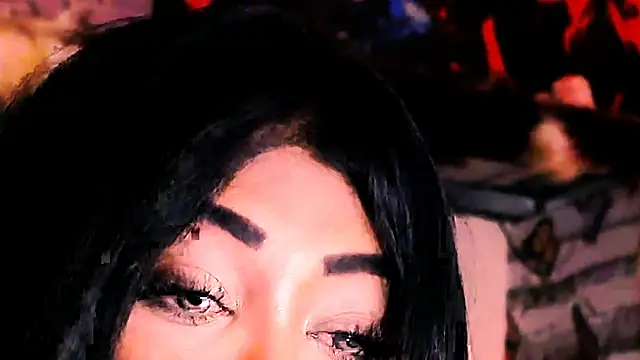 indian_dreamgirl webcam