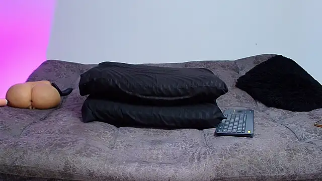 brayaanfit (M young) - masturbation and fingers in the ass