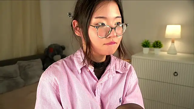 NelleMihalko live sex cam